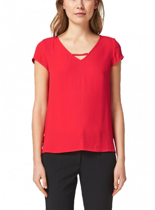 V-neck T-Shirt with narrow tie