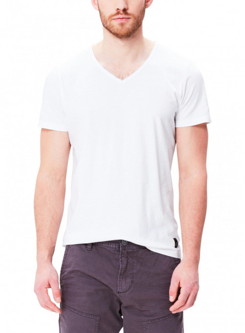 V-neck T-shirt