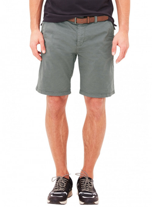 Chino-Shorts mit Gürtel