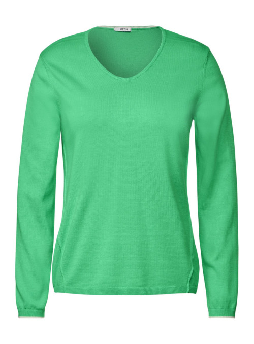 V-Neck Pullover