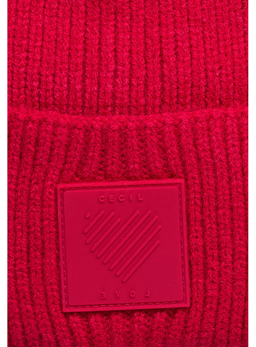 O_Knit Cap With Silicone Label